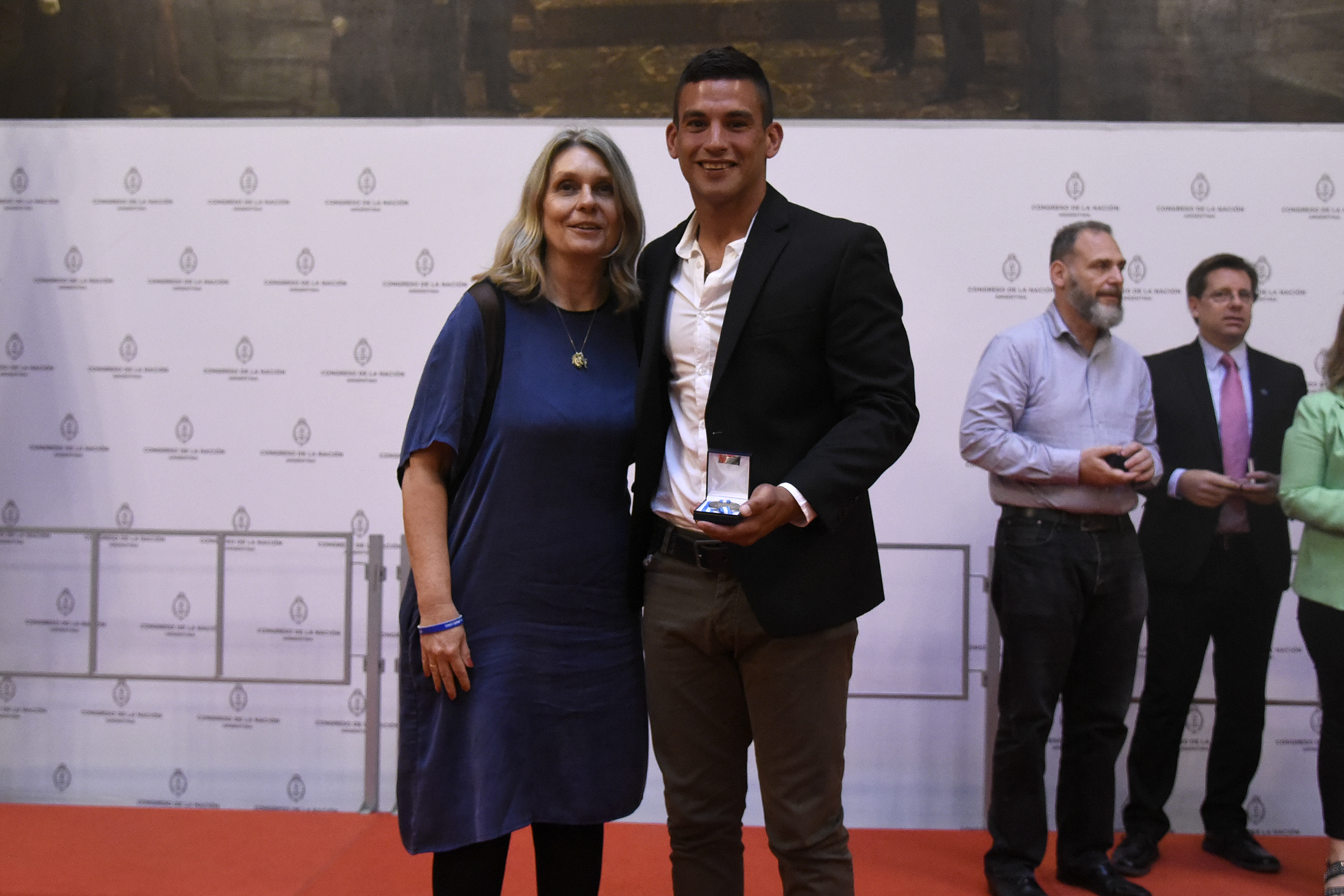 Galeria de imagenes de la noticia DERRIBANDO BARRERAS: EMOTIVO HOMENAJE A ATLETAS DEL DESAFÍO SUMMIT ACONCAGUA 2018